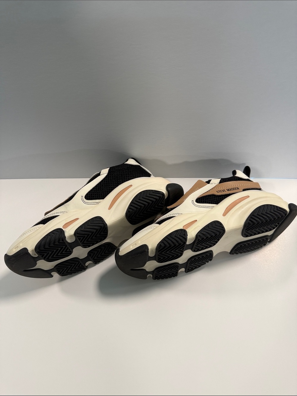 Steve Madden Men's Chunky Sneakers in Black, Cream & Tan - Picture 2 of 3